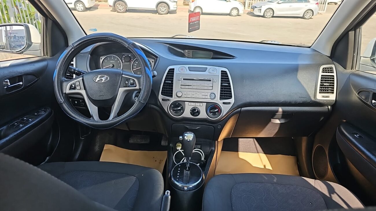 יונדאי I-20 INSPIRE 2011