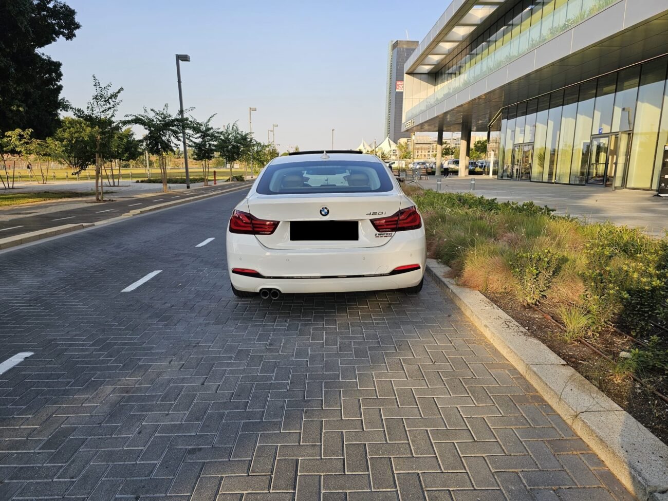 ב.מ.וו סדרה 4 אקזקיוטיב 2019