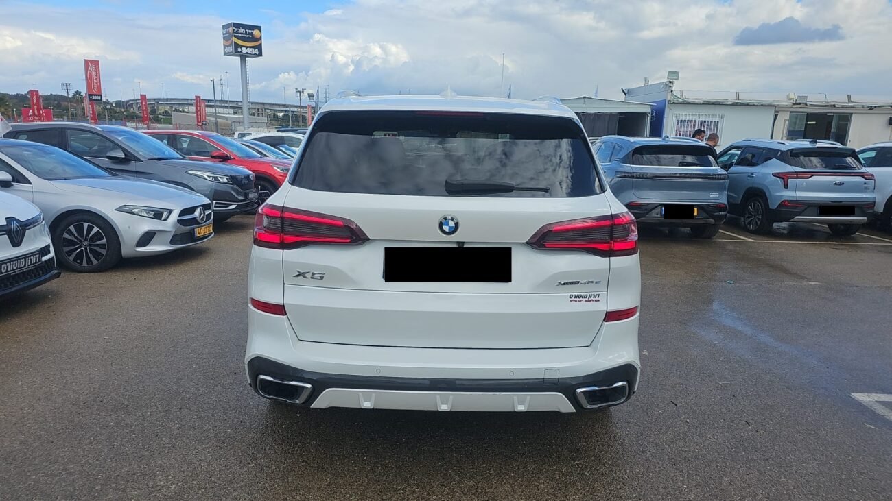 ב.מ.וו X-5 M-SPORT 2021