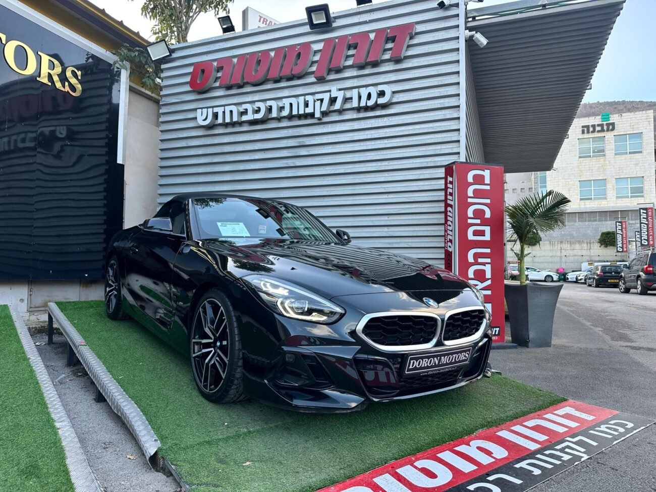ב.מ.וו Z4 2025