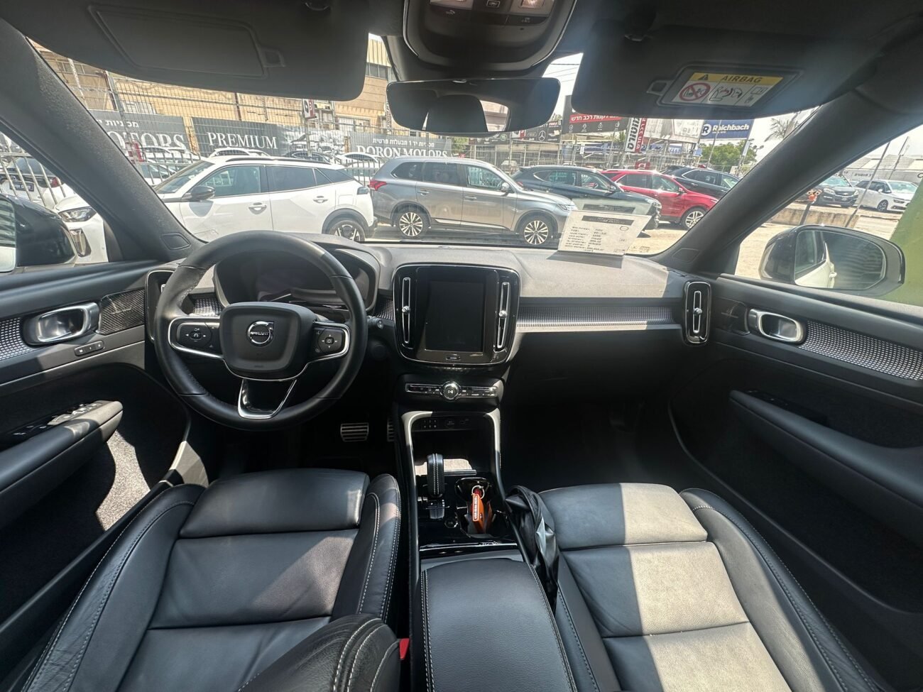 וולוו XC-40 PRO 2022