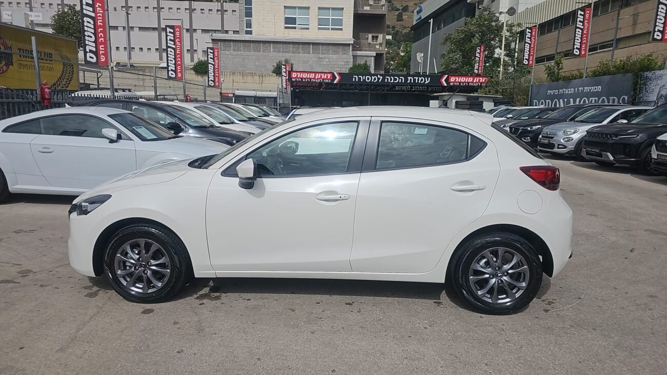 מאזדה 2 DYNAMIC 2025