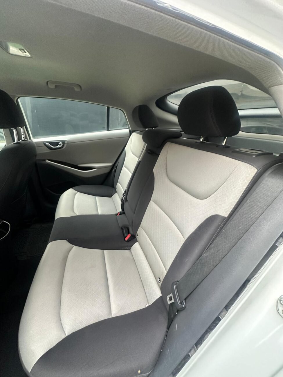 יונדאי איוניק PREMIUM 2017