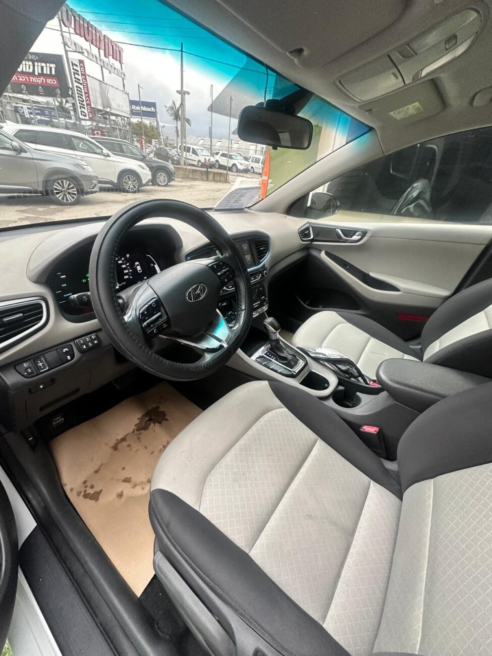 יונדאי איוניק PREMIUM 2017