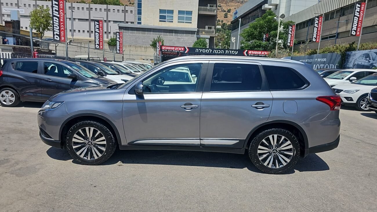 מיצובישי 2000 2019