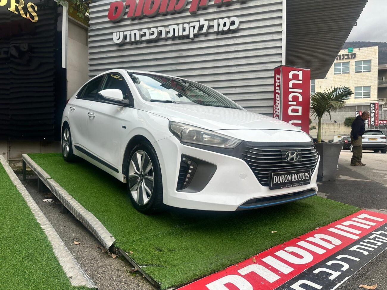 יונדאי איוניק PREMIUM 2017