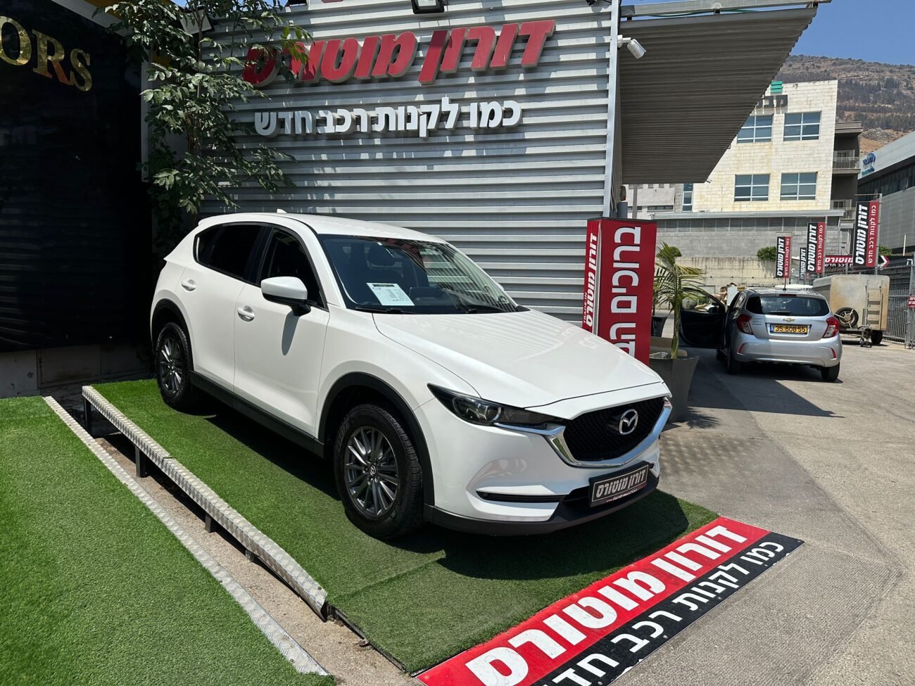 מאזדה 2000 אקזקיוטיב 2019