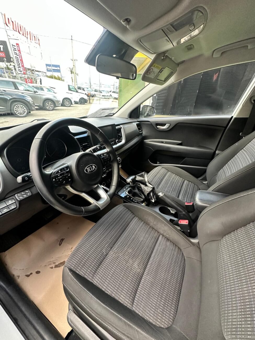 קיה סטוניק LX 2019