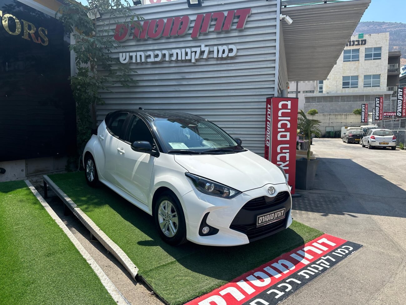 טויוטה יאריס STYLE PLUS 2025