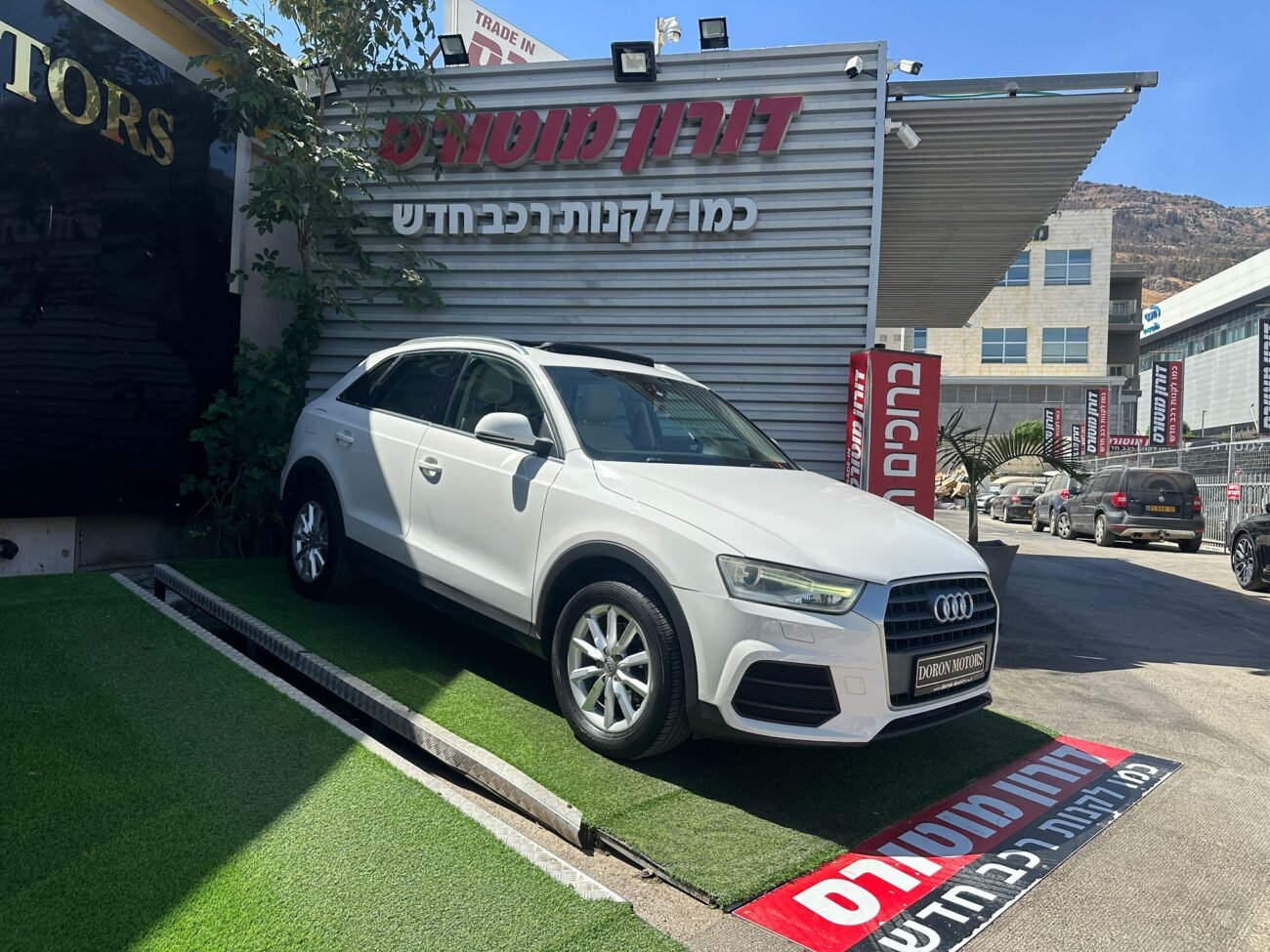 אאודי Q3 EXECUTIVE 2017