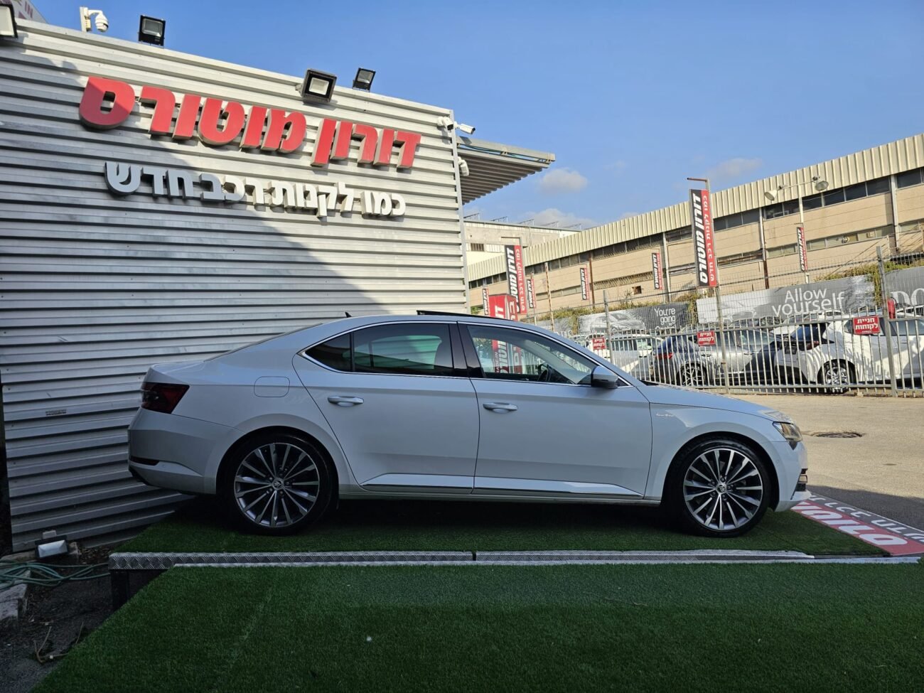 סקודה סופרב L&K 2023