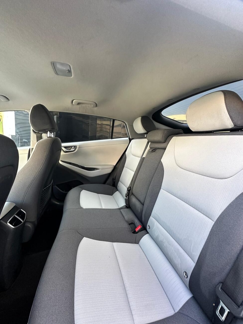 יונדאי איוניק 2020