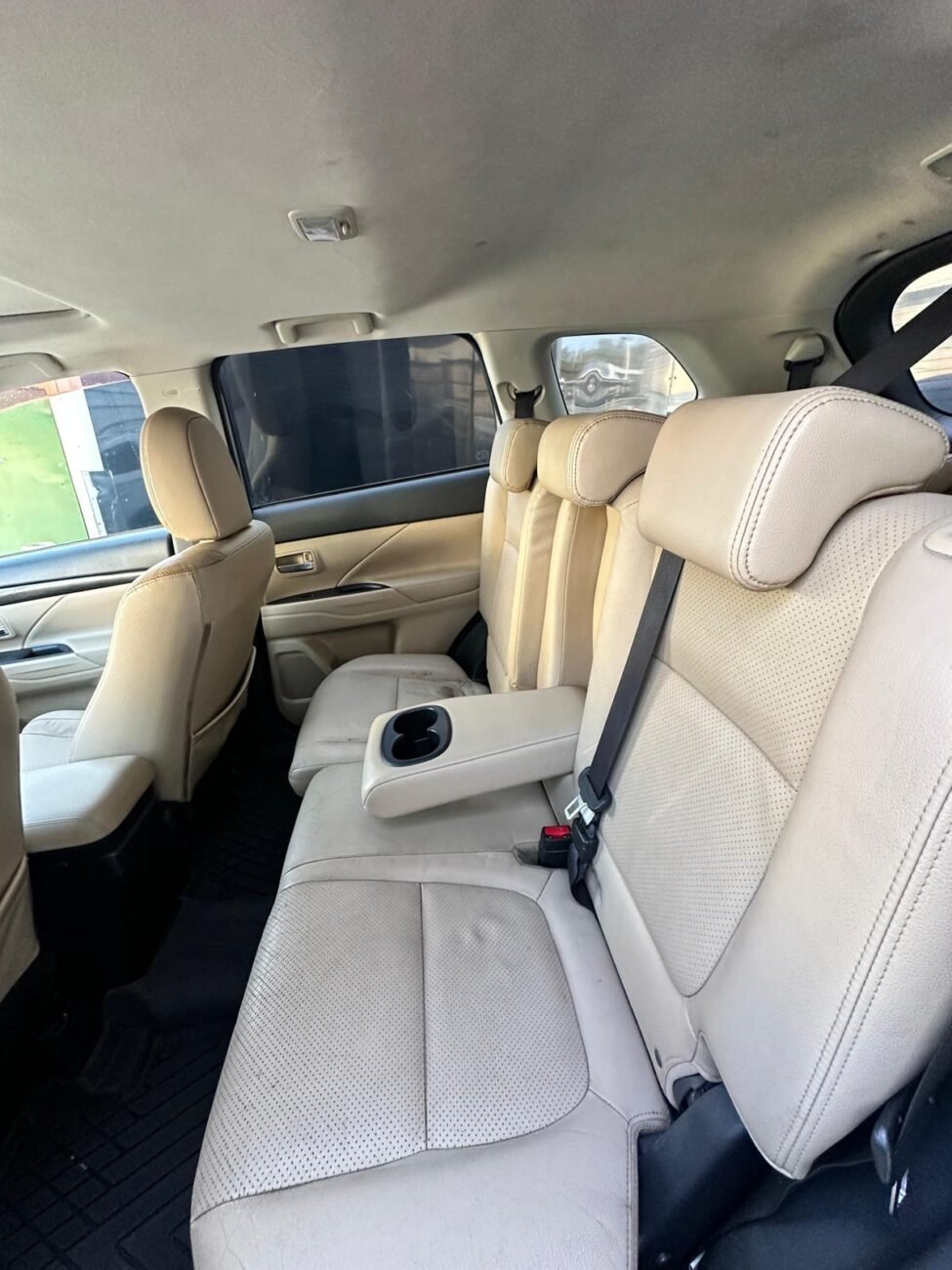 מיצובישי אאוטלנדר 2017