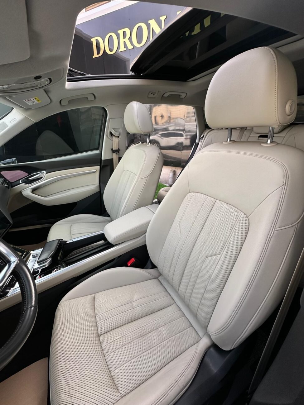 אאודי ETRON 2019