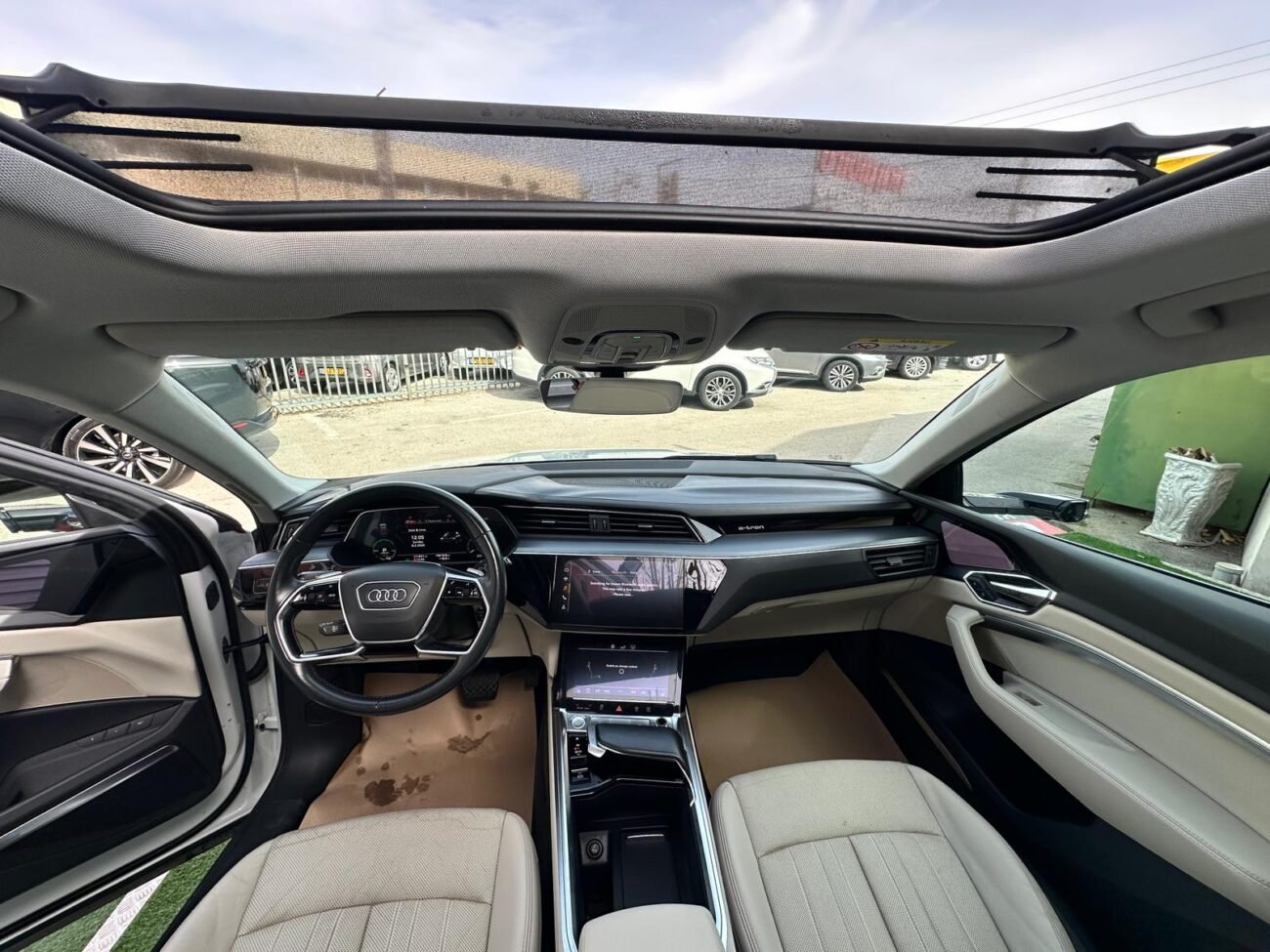 אאודי ETRON 2019