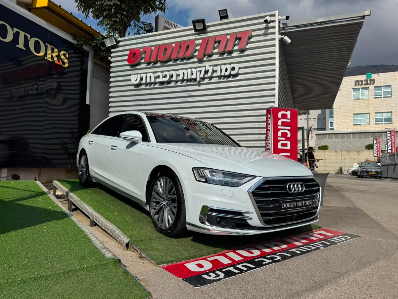 אאודי A-8 2019