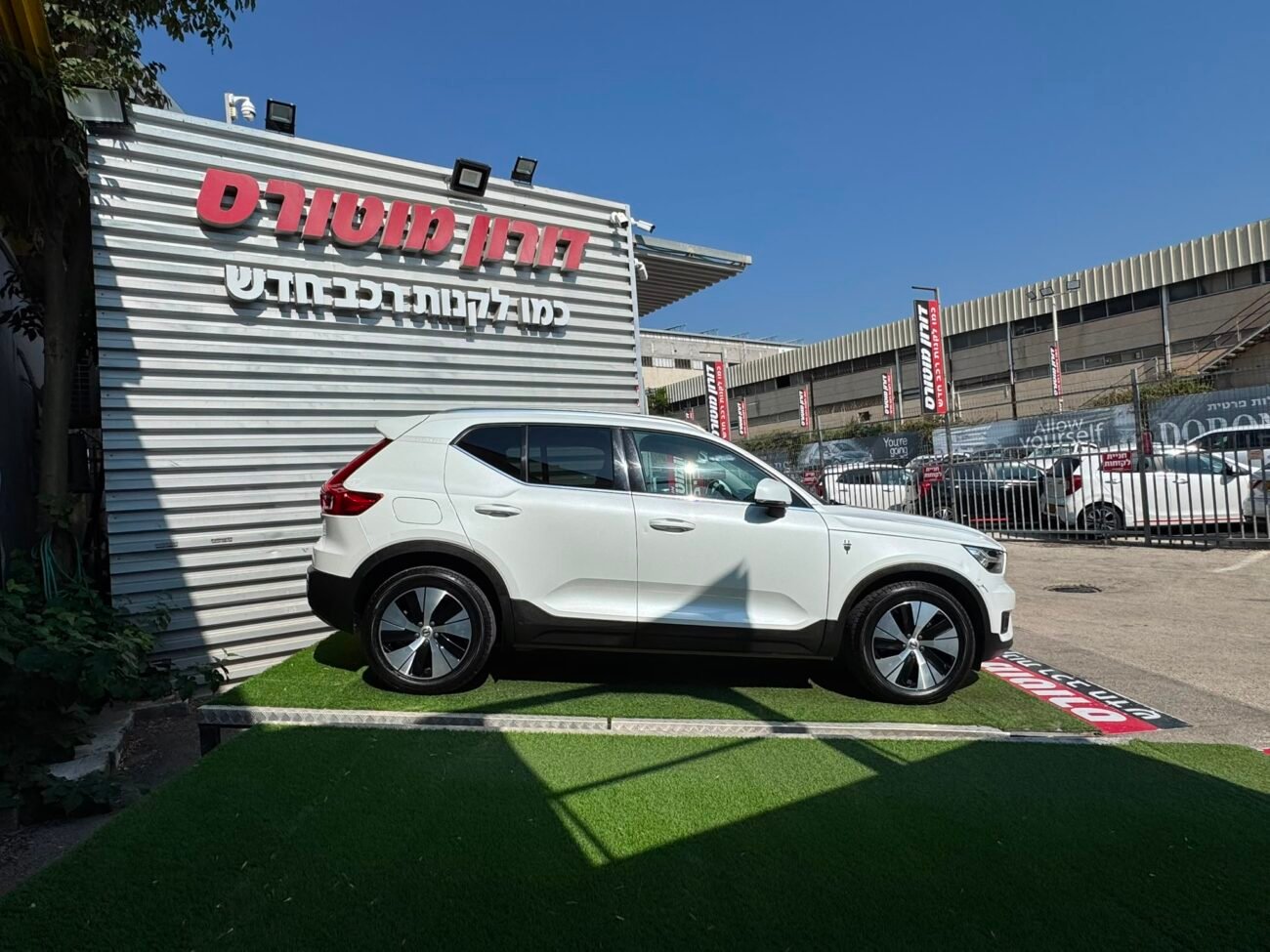 וולוו XC-40 2022
