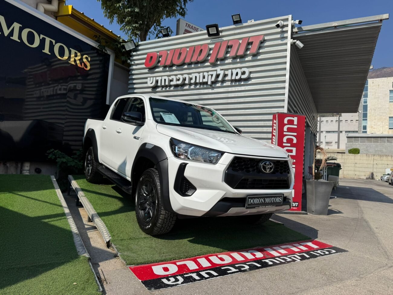 טויוטה היילקס 4X4 2026