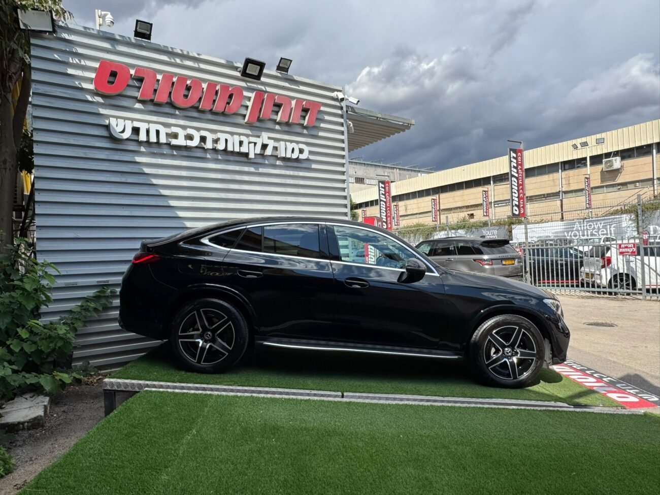 מרצדס GLC-300E COUPE AMG 2025