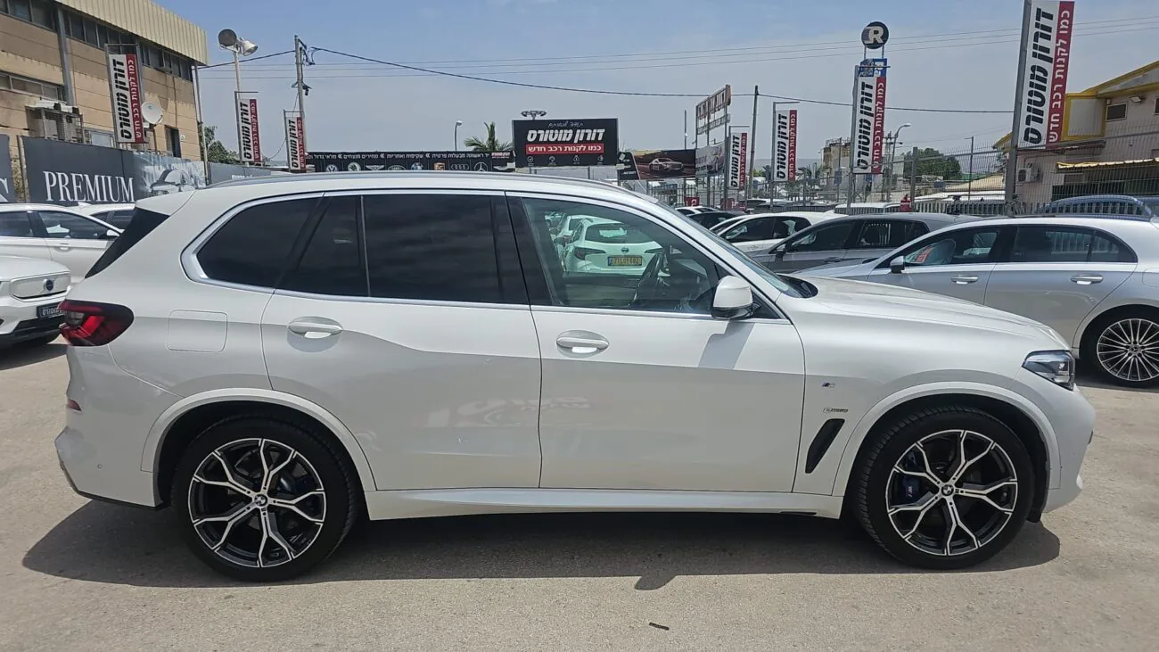 ב.מ.וו X-5 M-SPORT 2021