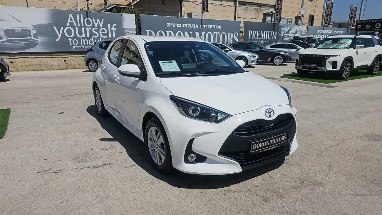 טויוטה יאריס STYLE PLUS 2025