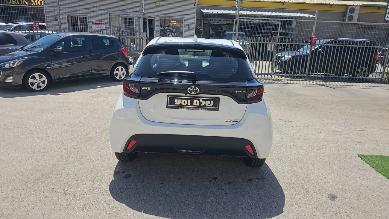 טויוטה יאריס STYLE PLUS 2025