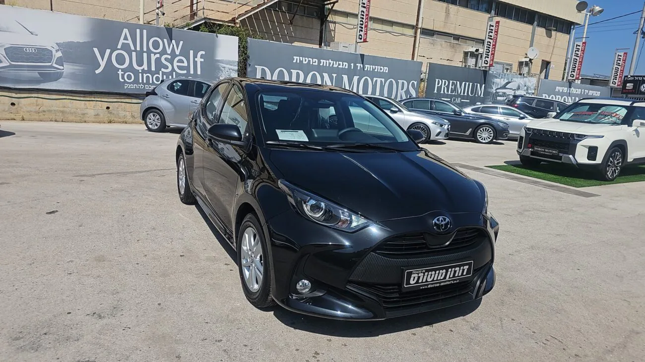 טויוטה יאריס STYLE PLUS 2025