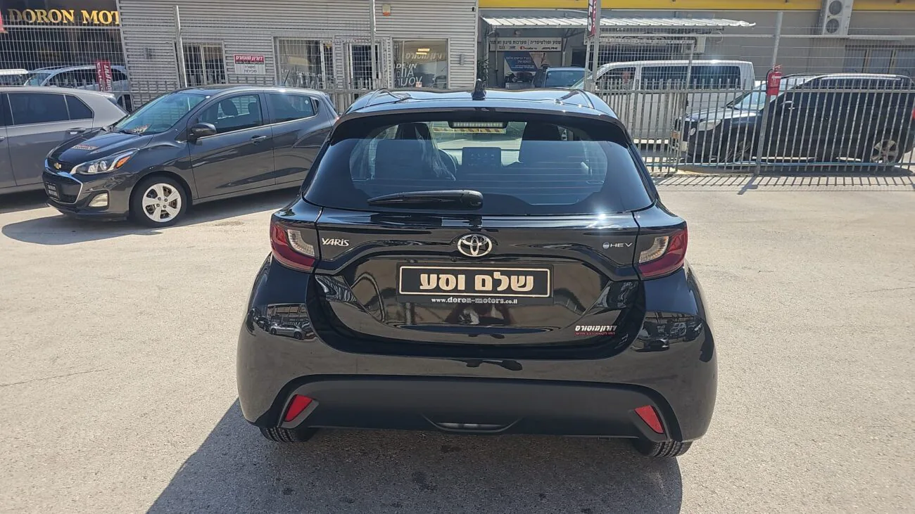 טויוטה יאריס STYLE PLUS 2025