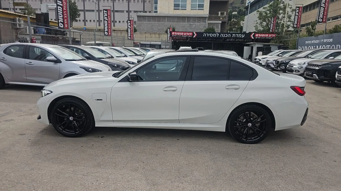 ב.מ.וו סדרה 3 M SPORT 2023