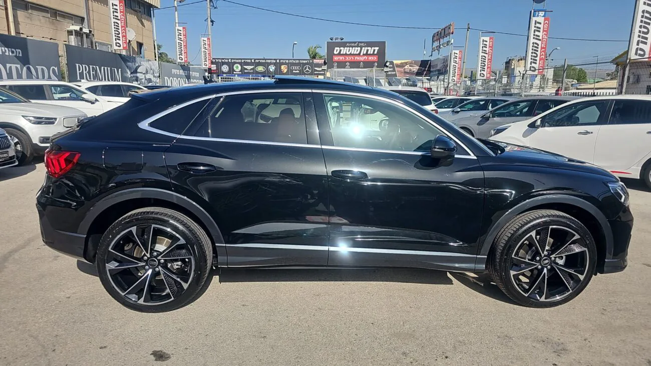 אאודי Q-3 COMFORT SPORTBACK 2025