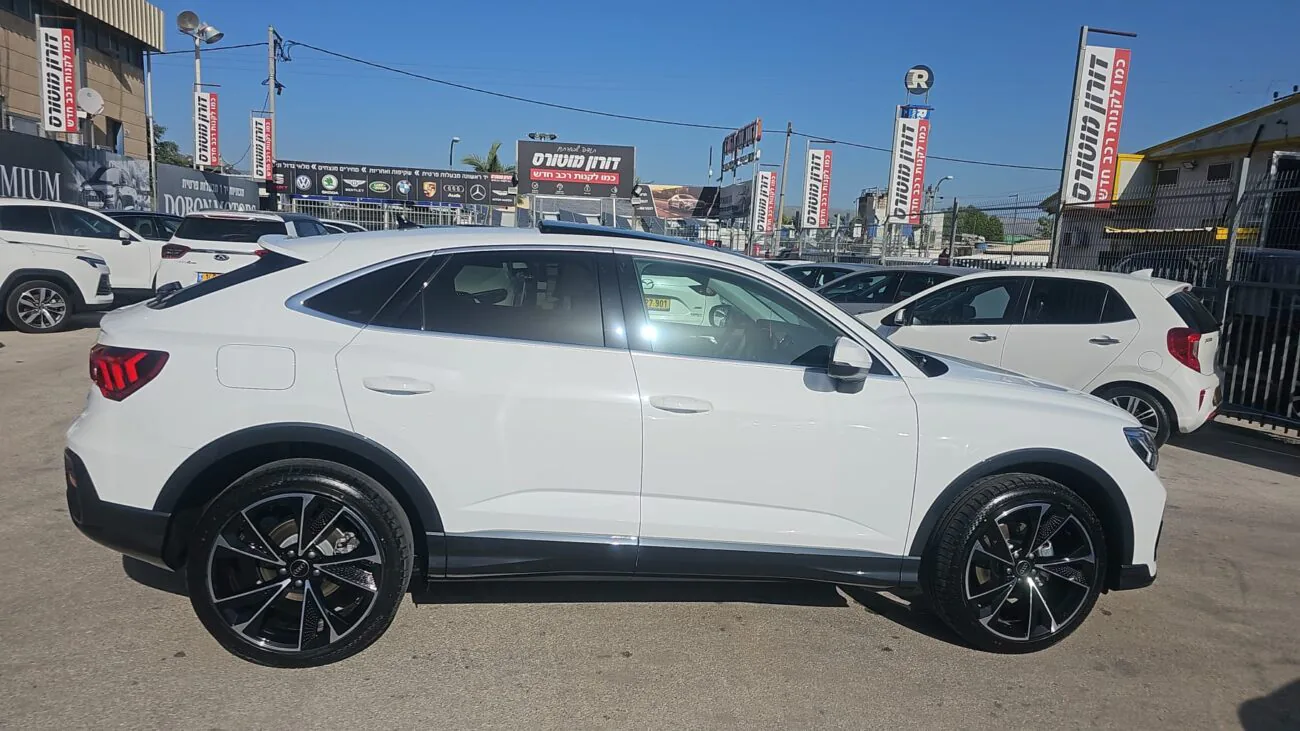 אאודי Q-3 COMFORT SPORTBACK 2025
