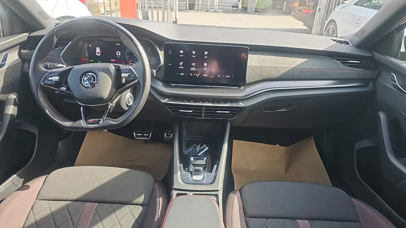 סקודה אוקטביה VRS 2024