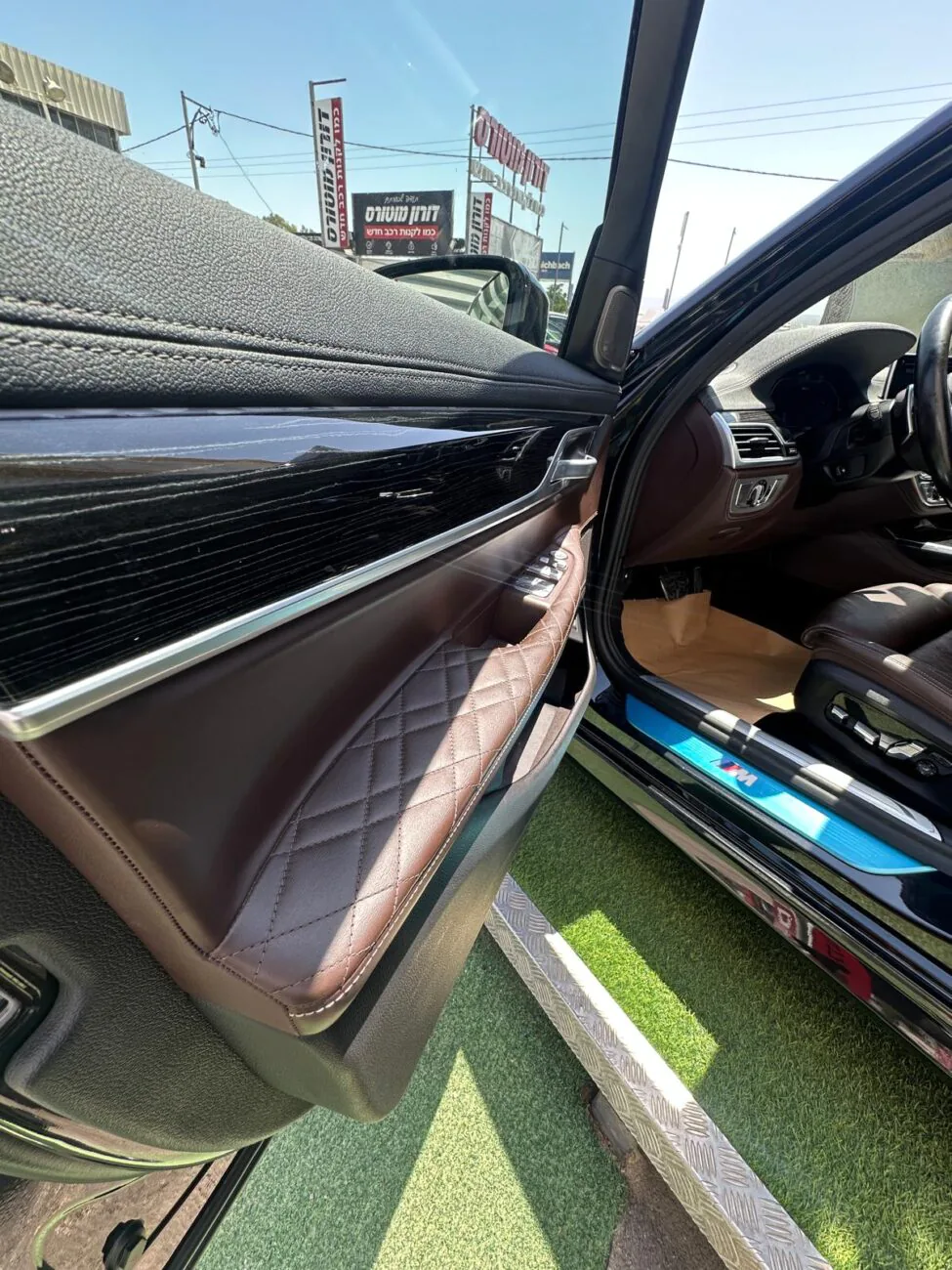 ב.מ.וו i8 SPORT 2016