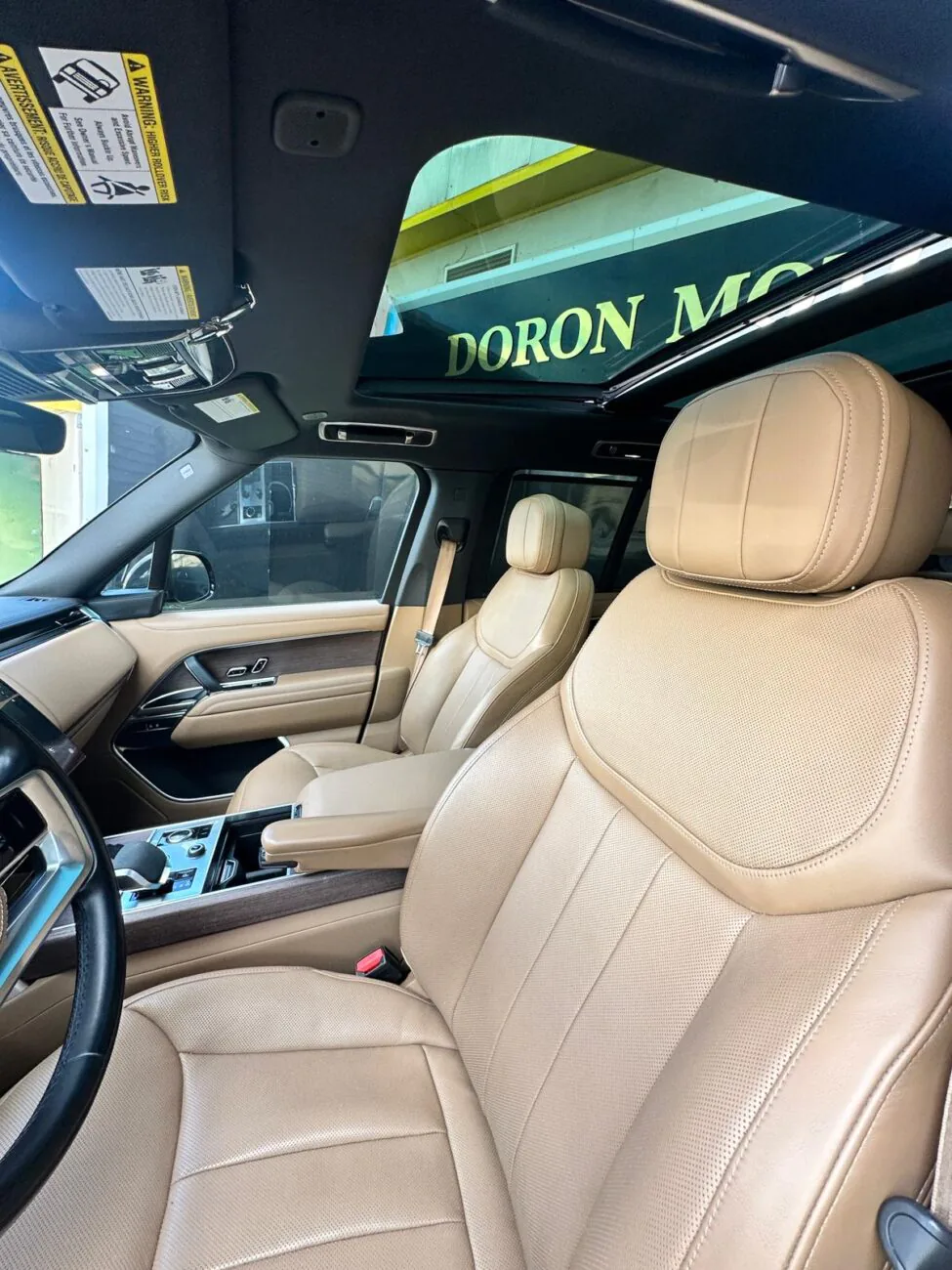 לנד רובר ווג P400SE 2023