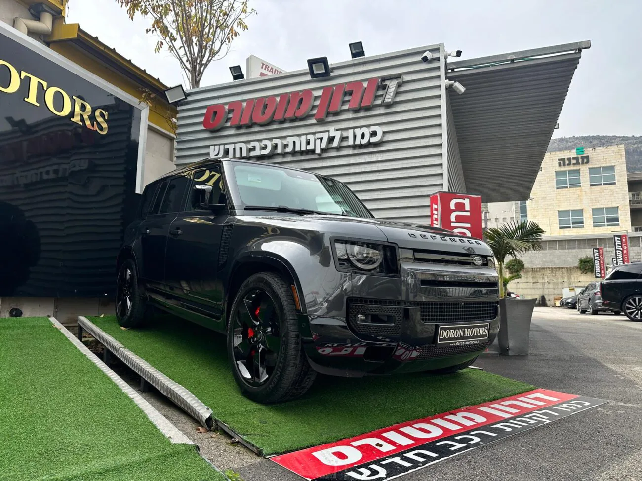 לנד רובר דיפנדר 2026